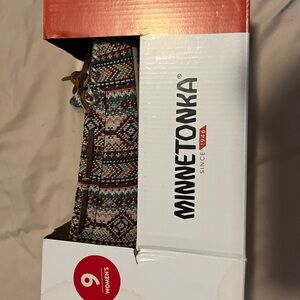 Minnetonka Branded Britt Trapper Shoe